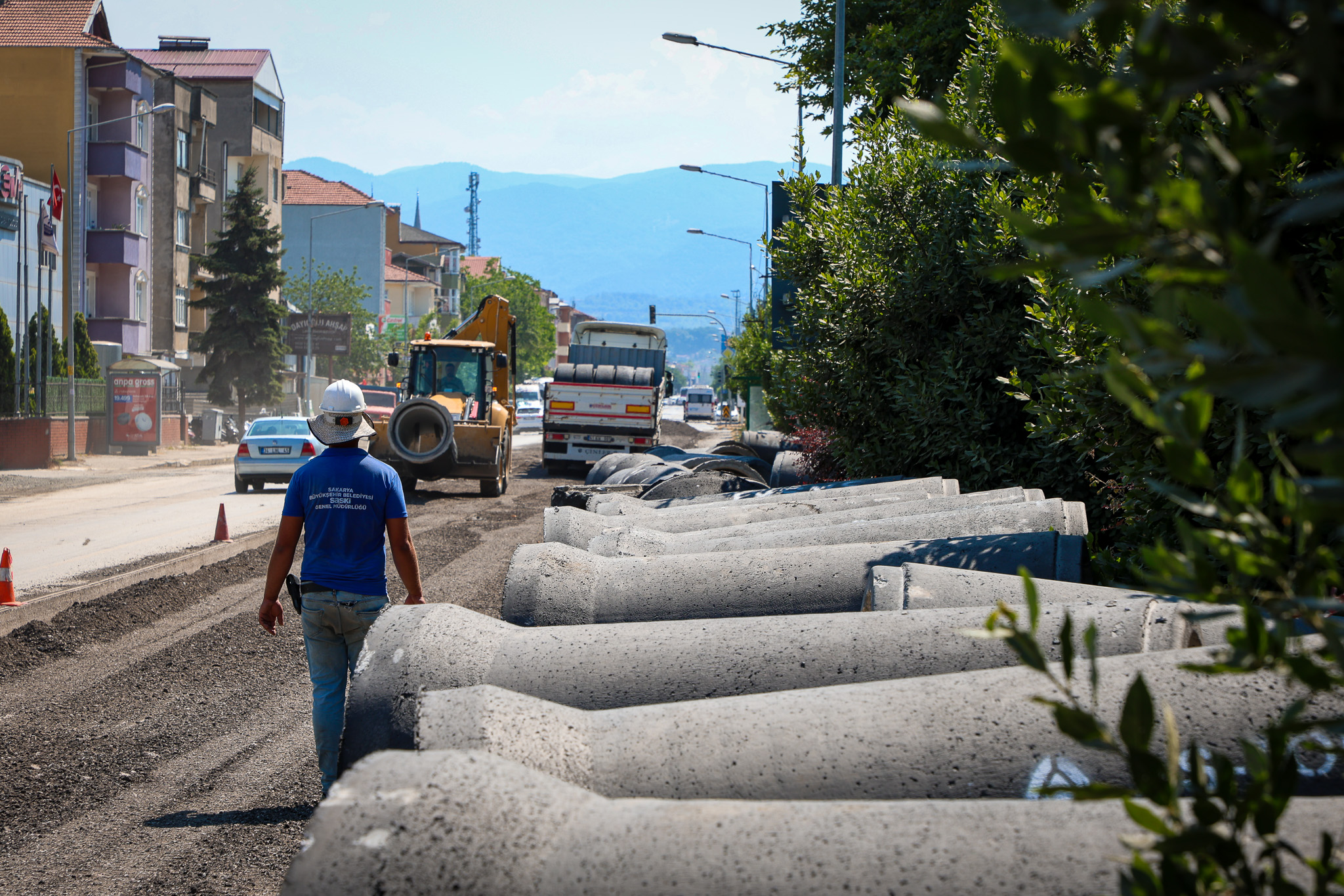 Arifiye Atatürk Caddesi’nde altyapı mesaisi hız kazandı