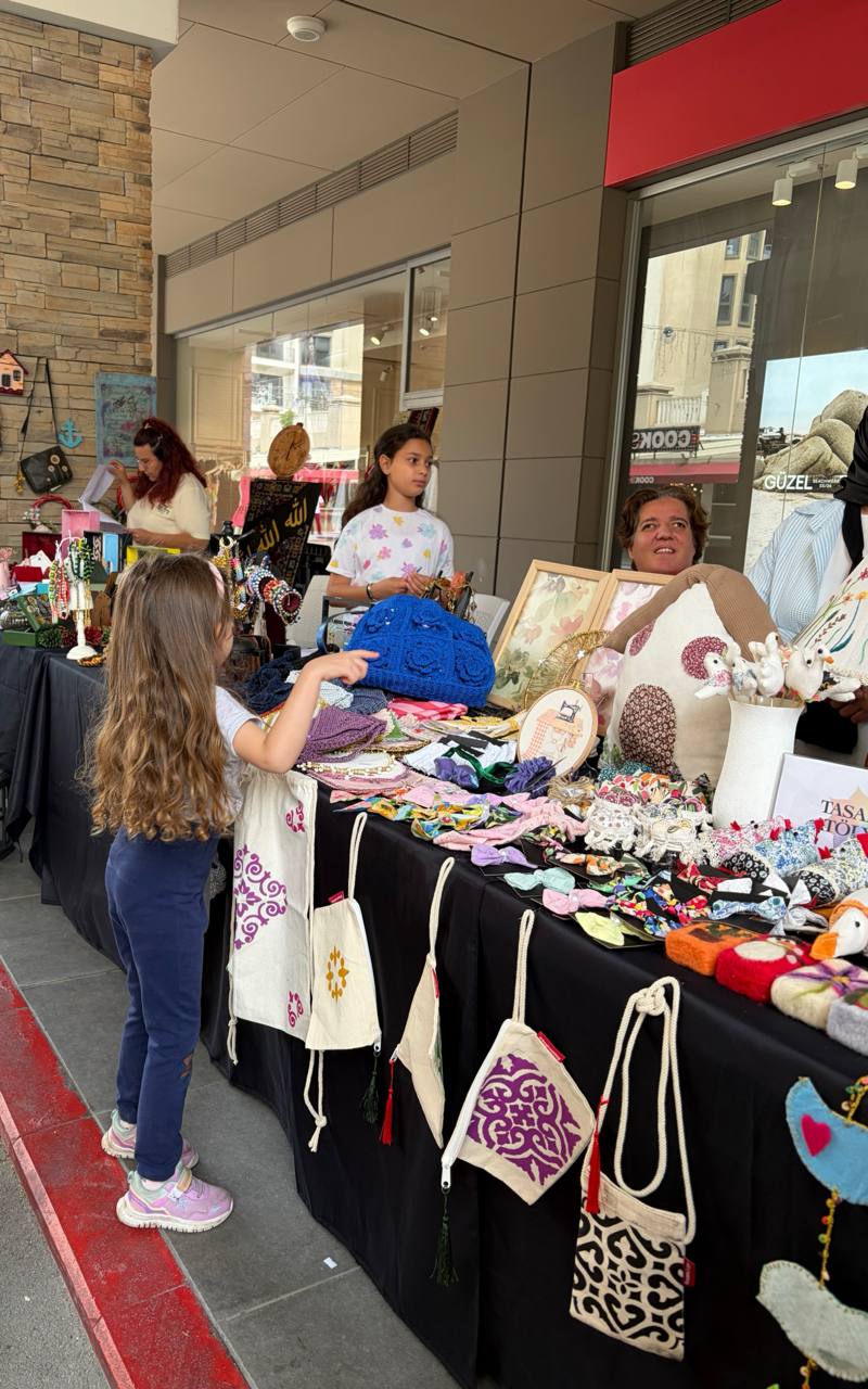 Engelsiz Hobi Atölyelerinin el emeği ürünleri Cadde54 AVM’de sergilendi