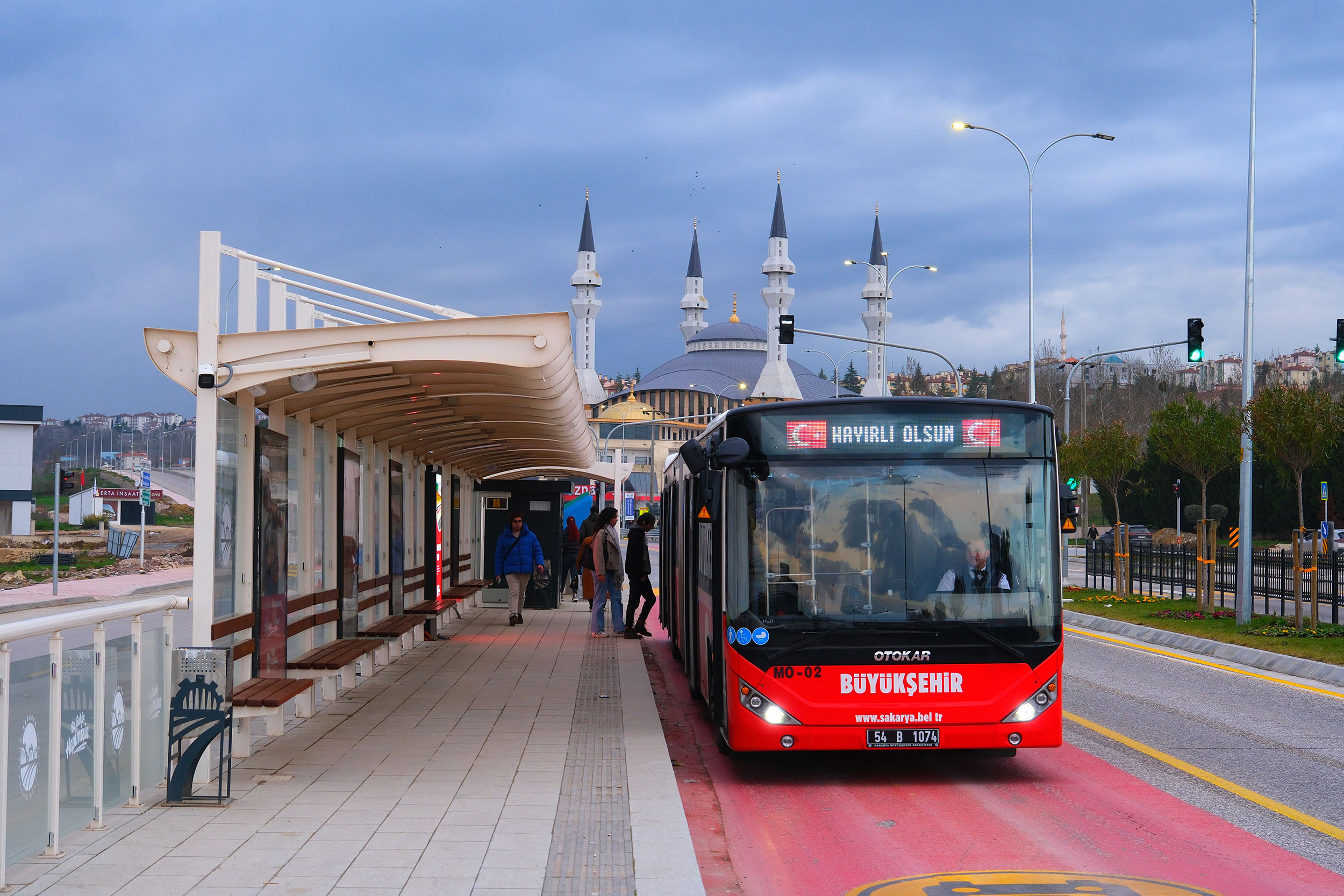 Sakarya’da toplu taşımada binlerce kişinin ilk tercihi Metrobüs