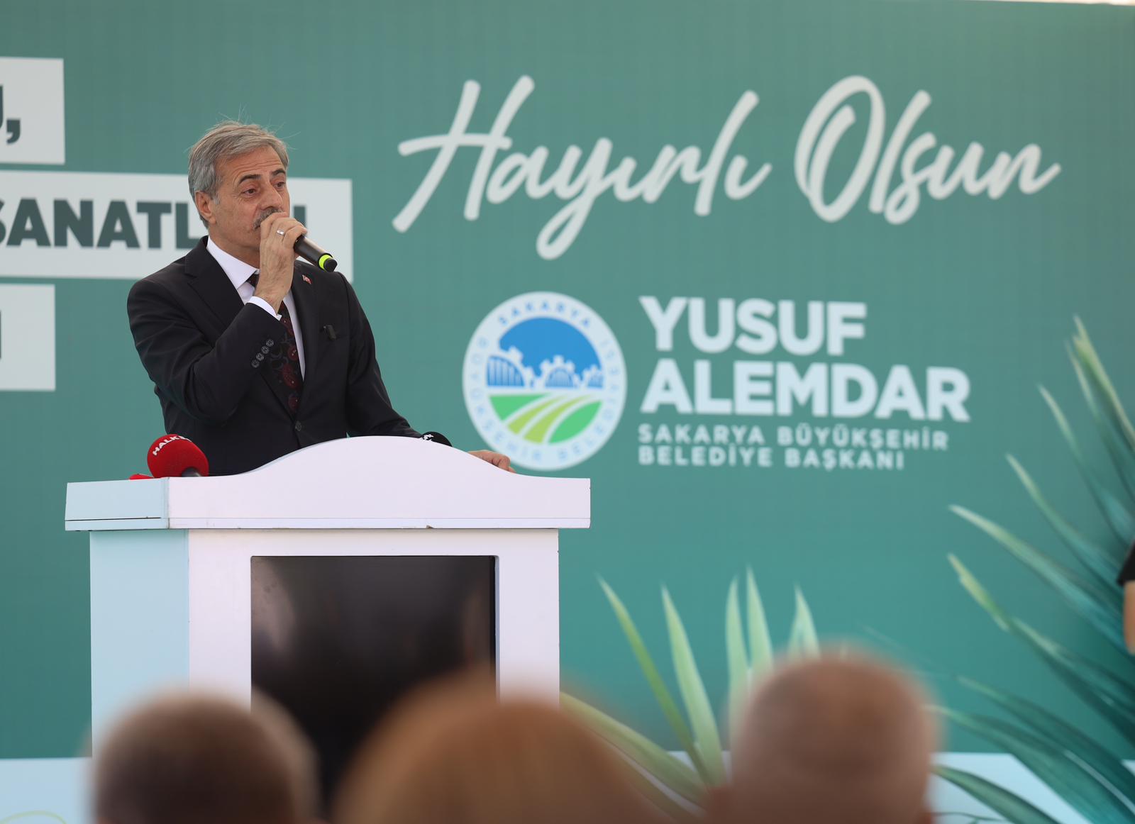 8. Uluslararası Peyzaj, Süs Bitkileri, Bahçe Sanatları ve Ekipmanları Fuarı kapılarını açtı