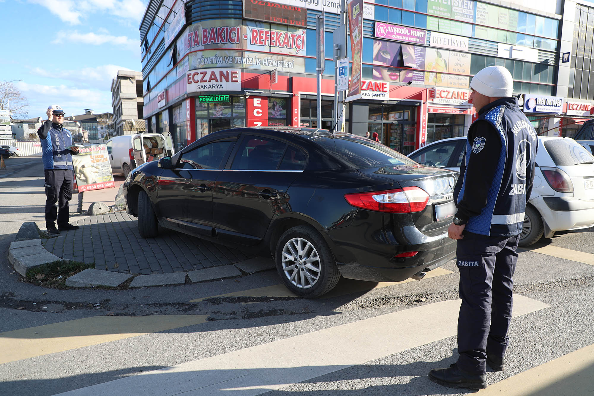 Her köşe başında aynı hatırlatmayı yapıyorlar: Bu şehir hepimizin…