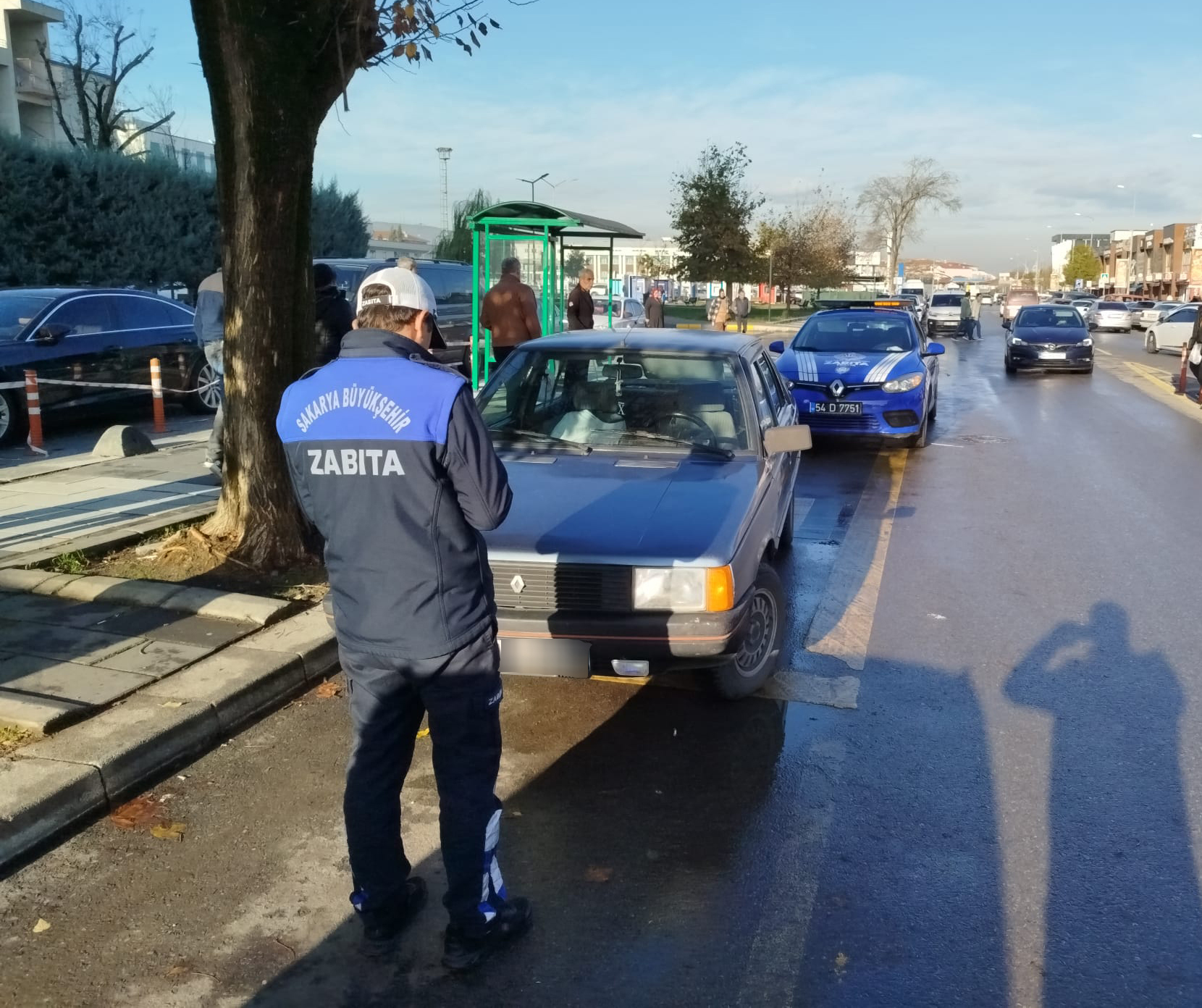 Büyükşehir zabıtası şehrin huzuru için denetimlerini sıklaştırdı