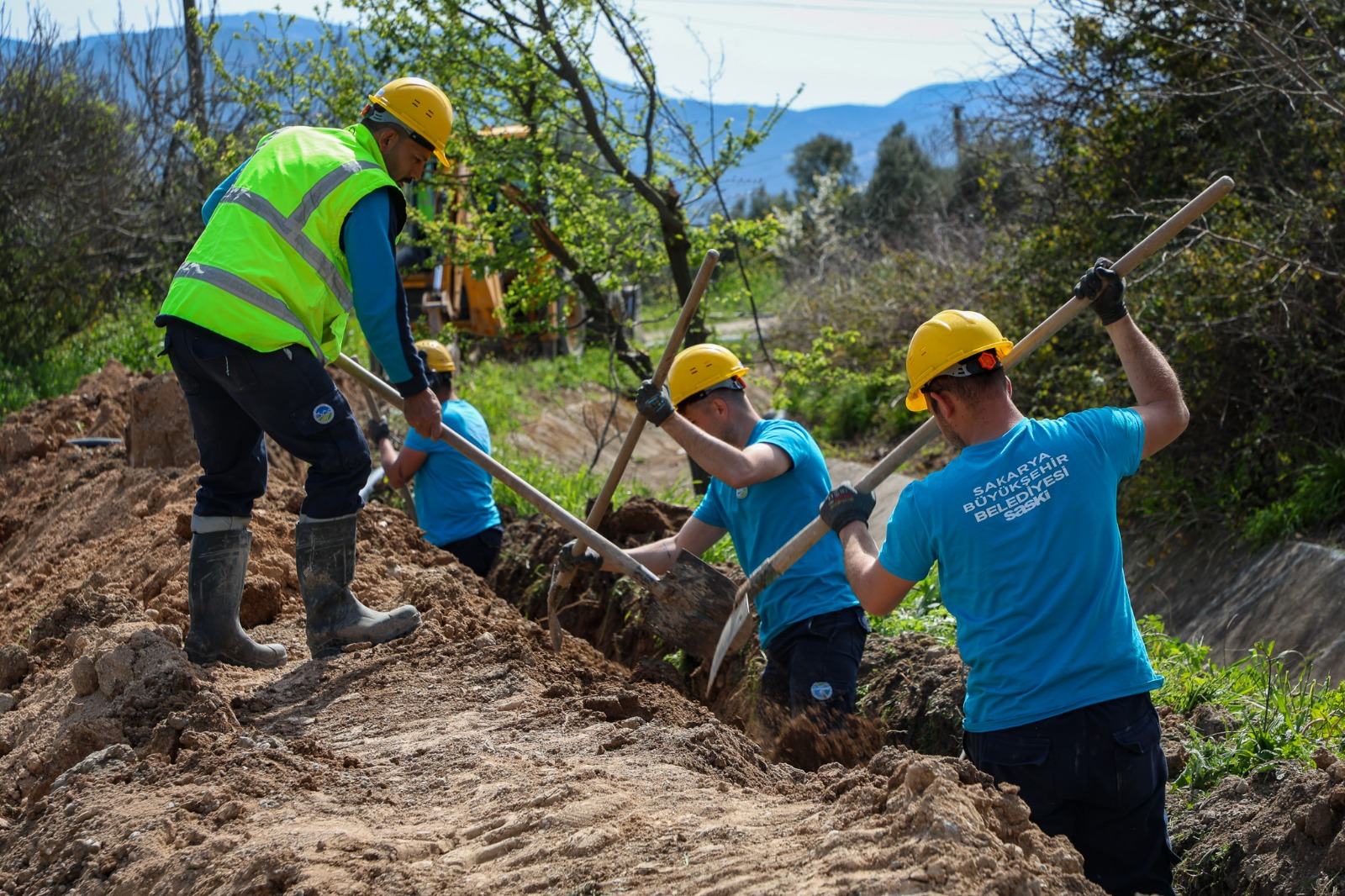 Pamukova’da yerin 115 metre altından gelen kaynak abonelere ulaştırılacak