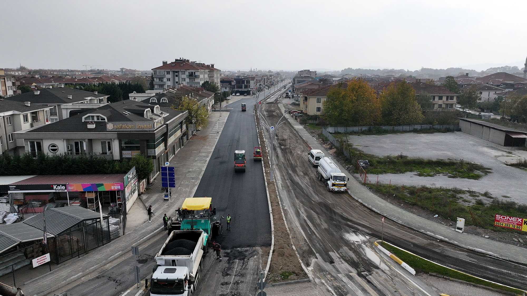 Ahmet Yesevi Caddesi Büyükşehir’in çalışmalarıyla modern bir yüz kazanıyor