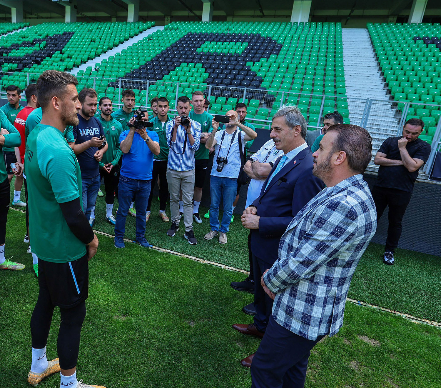 Yusuf Alemdar stadyumdan tüm şehre seslendi: “Gün Sakaryaspor’un etrafında kenetlenme günüdür”