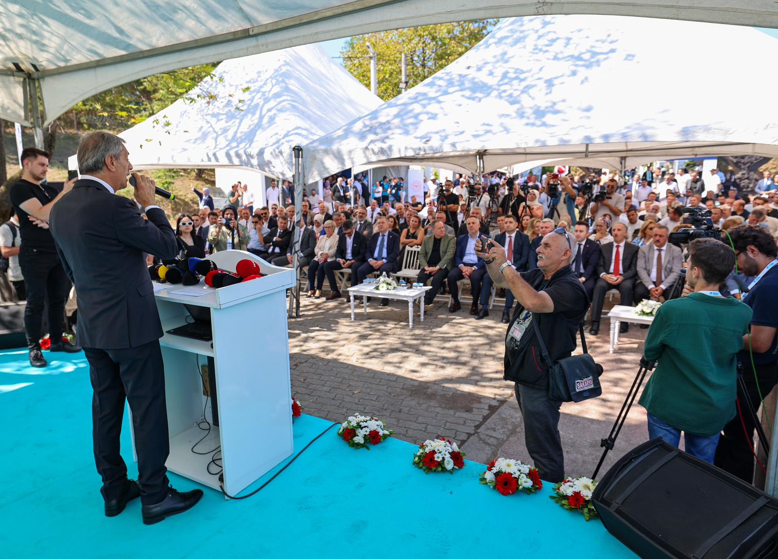 8. Uluslararası Peyzaj, Süs Bitkileri, Bahçe Sanatları ve Ekipmanları Fuarı kapılarını açtı