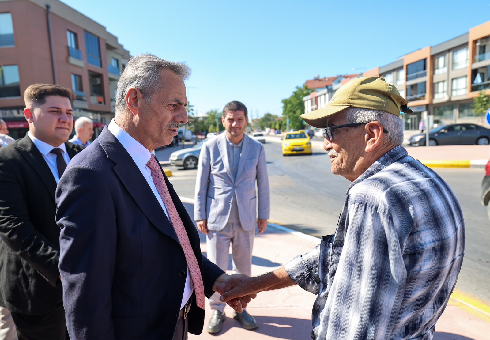 Sakarya’nın merkezine kesintisiz ulaşım artık mümkün: Alparslan Türkeş Caddesi aydınlatması ve peyzajıyla tamamlandı