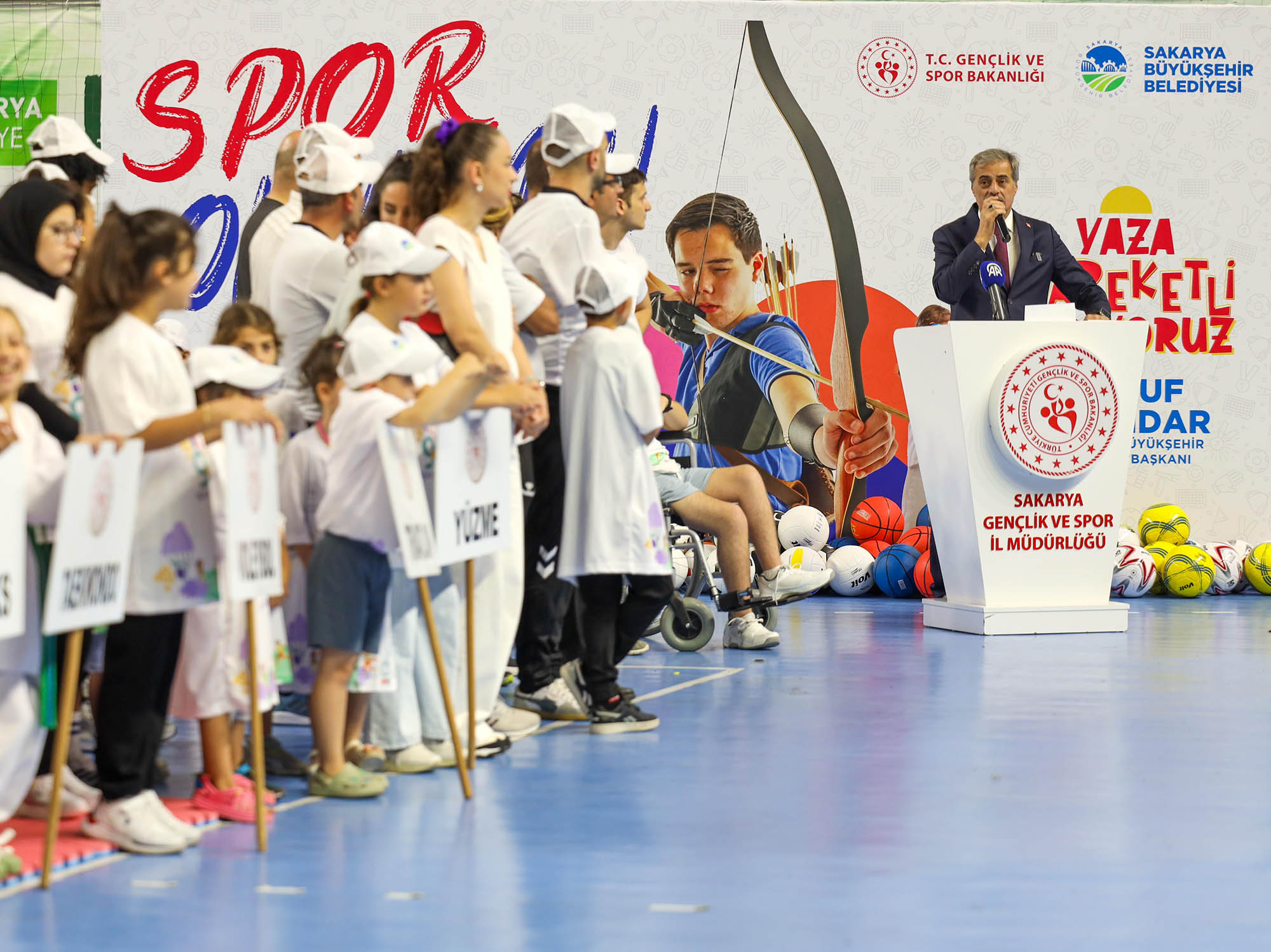 Binlerce çocuğun Yaz Spor Okulu heyecanı başladı