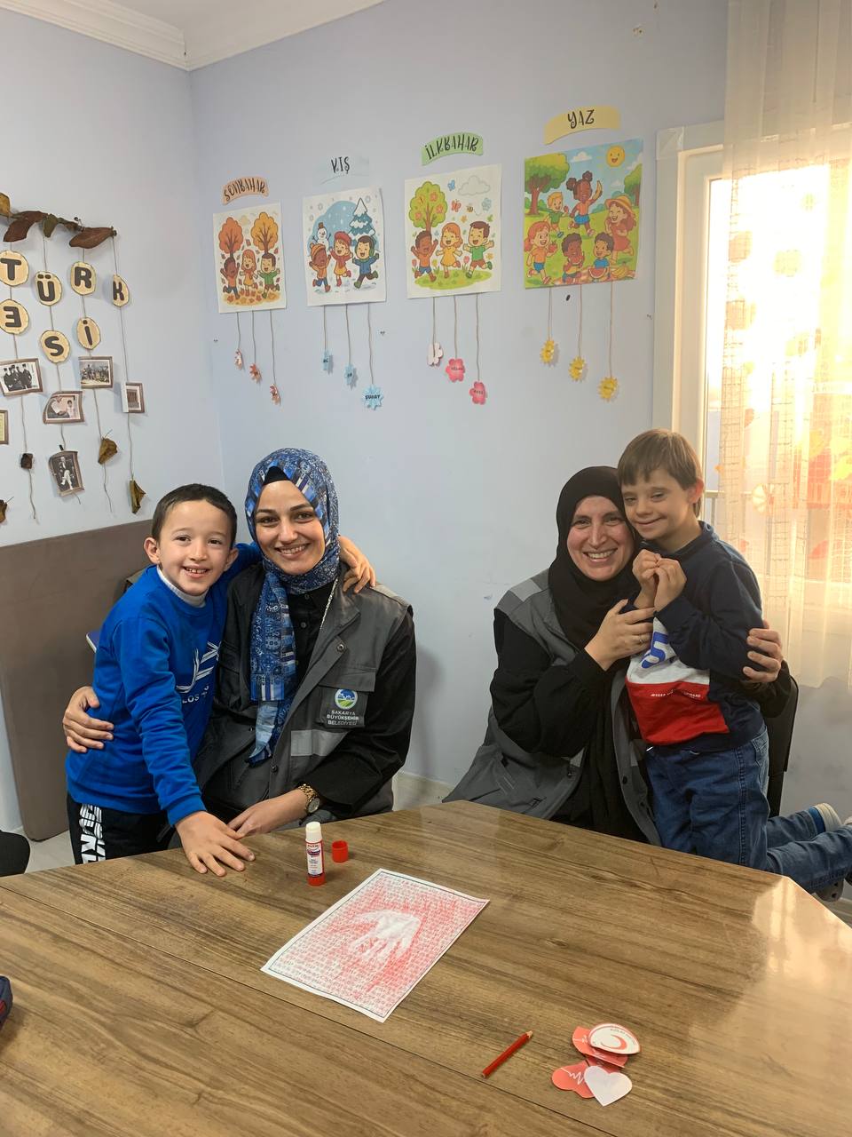 Büyükşehir’den Pamukova’da özel öğrencilere anlamlı ziyaret