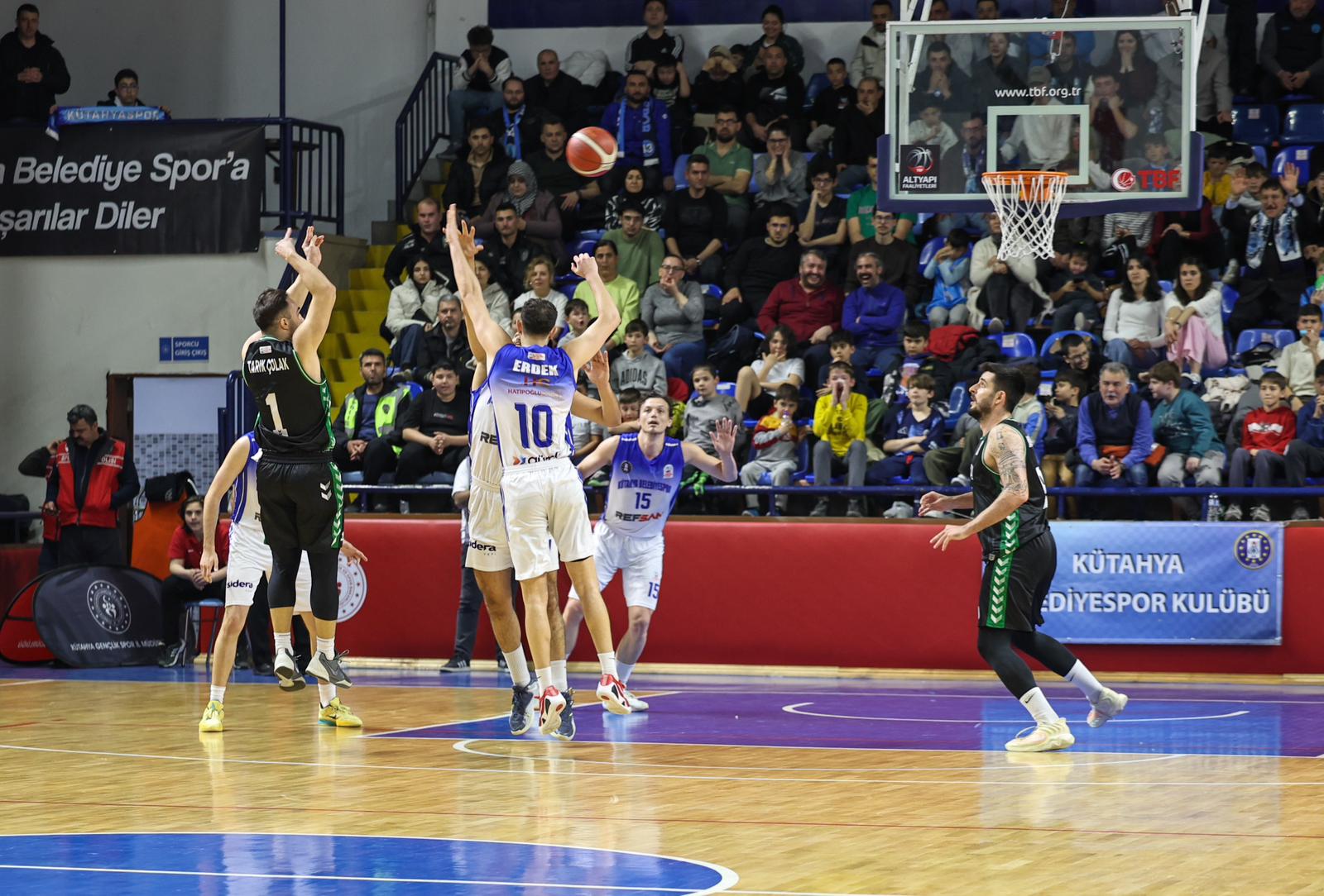 Büyükşehir Basketbol 1. Lig’e yükseldi
