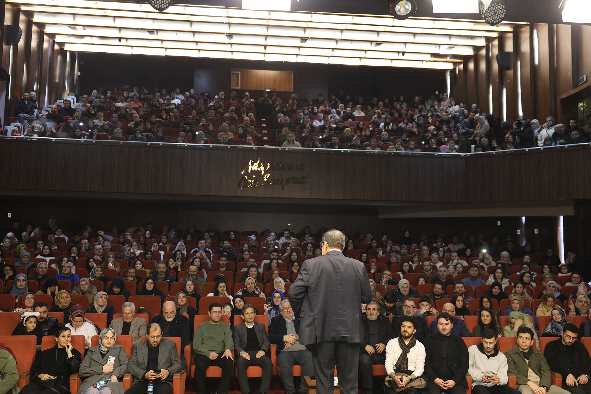 Hayati İnanç Sakarya’da: “Geçmişin en derin hatıraları Ramazan’a aittir”