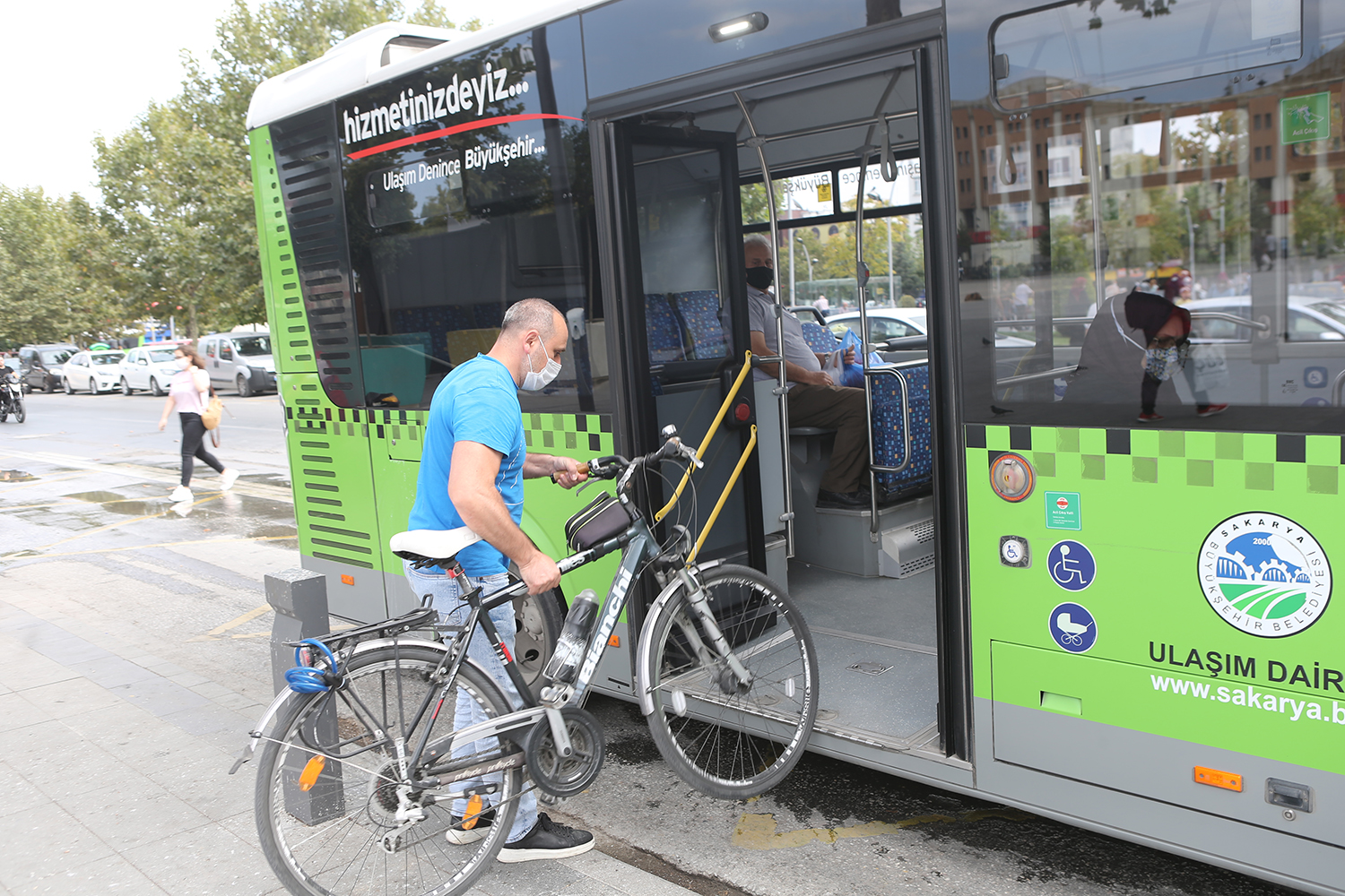 Bisikletli ulaşıma toplu taşıma desteği