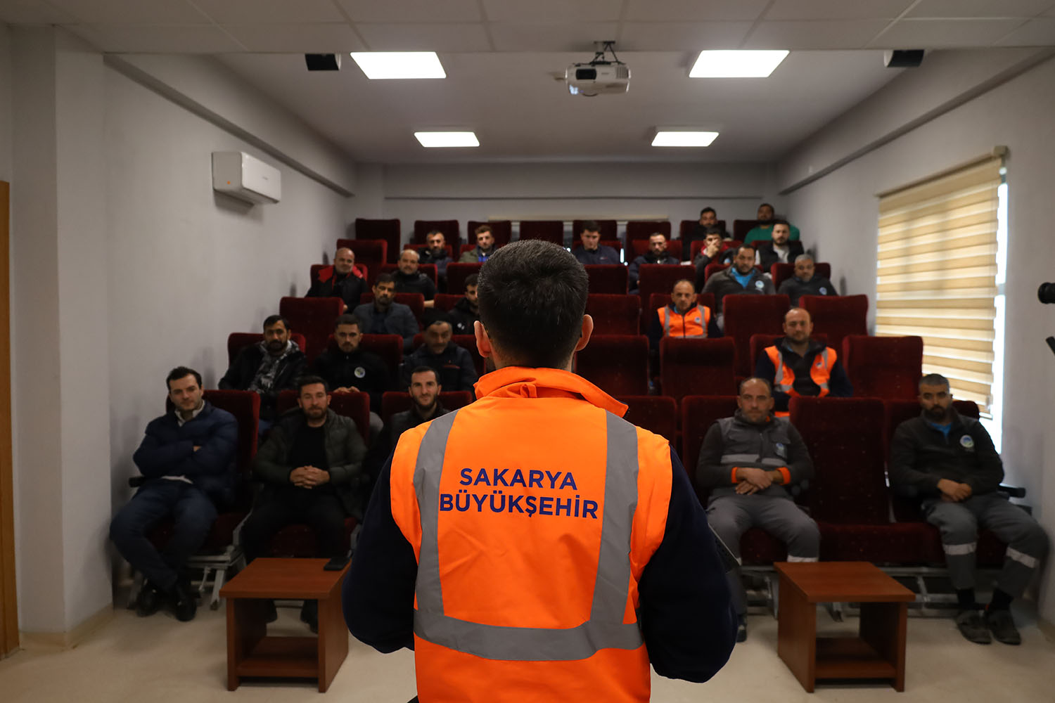 Büyükşehir’den sokak hayvanları için güvenli müdahale eğitimi 