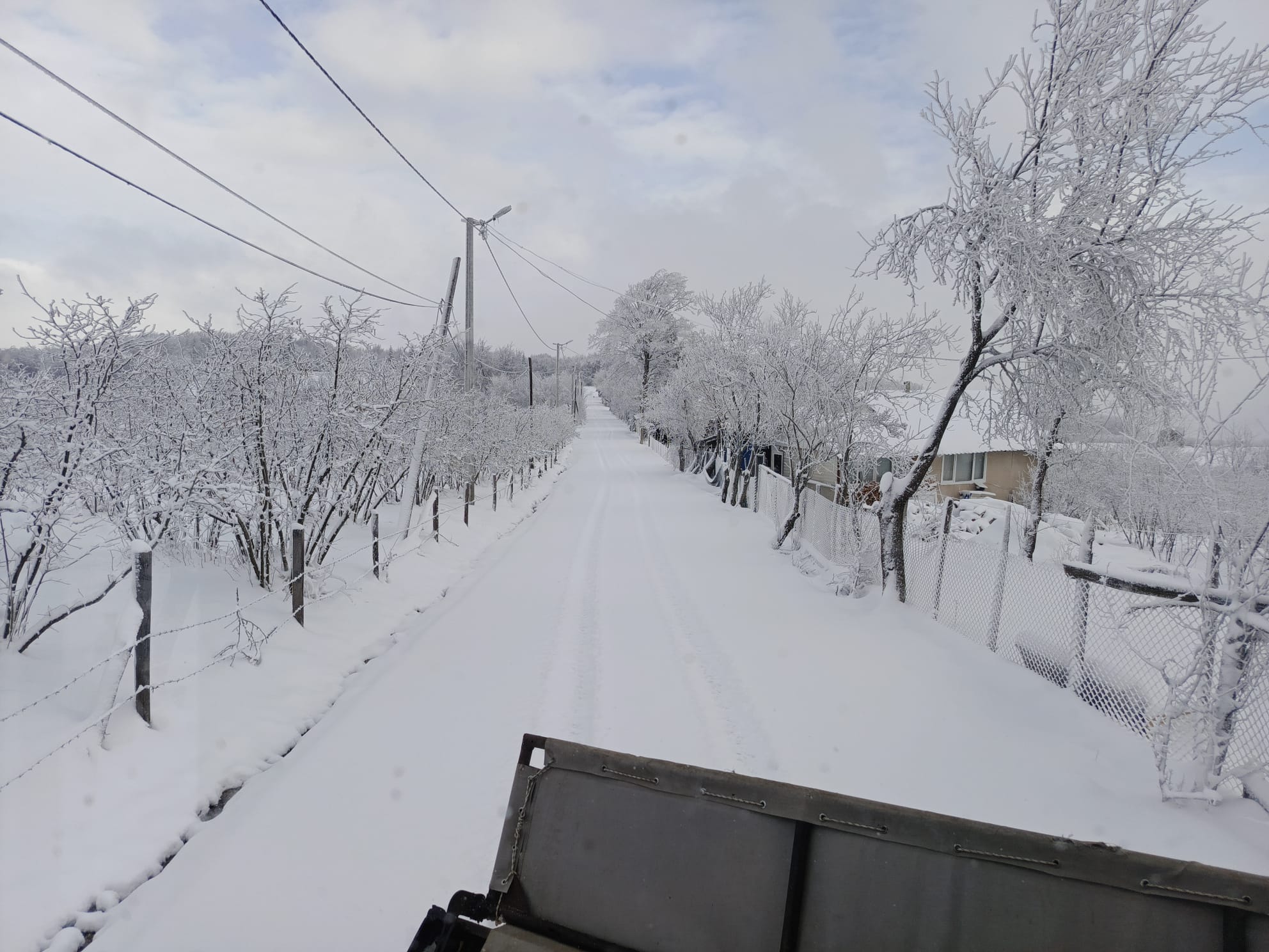 Büyükşehir’den 5 ilçede kar mesaisi: 35 kapalı grup yolunda 34'ü açıldı