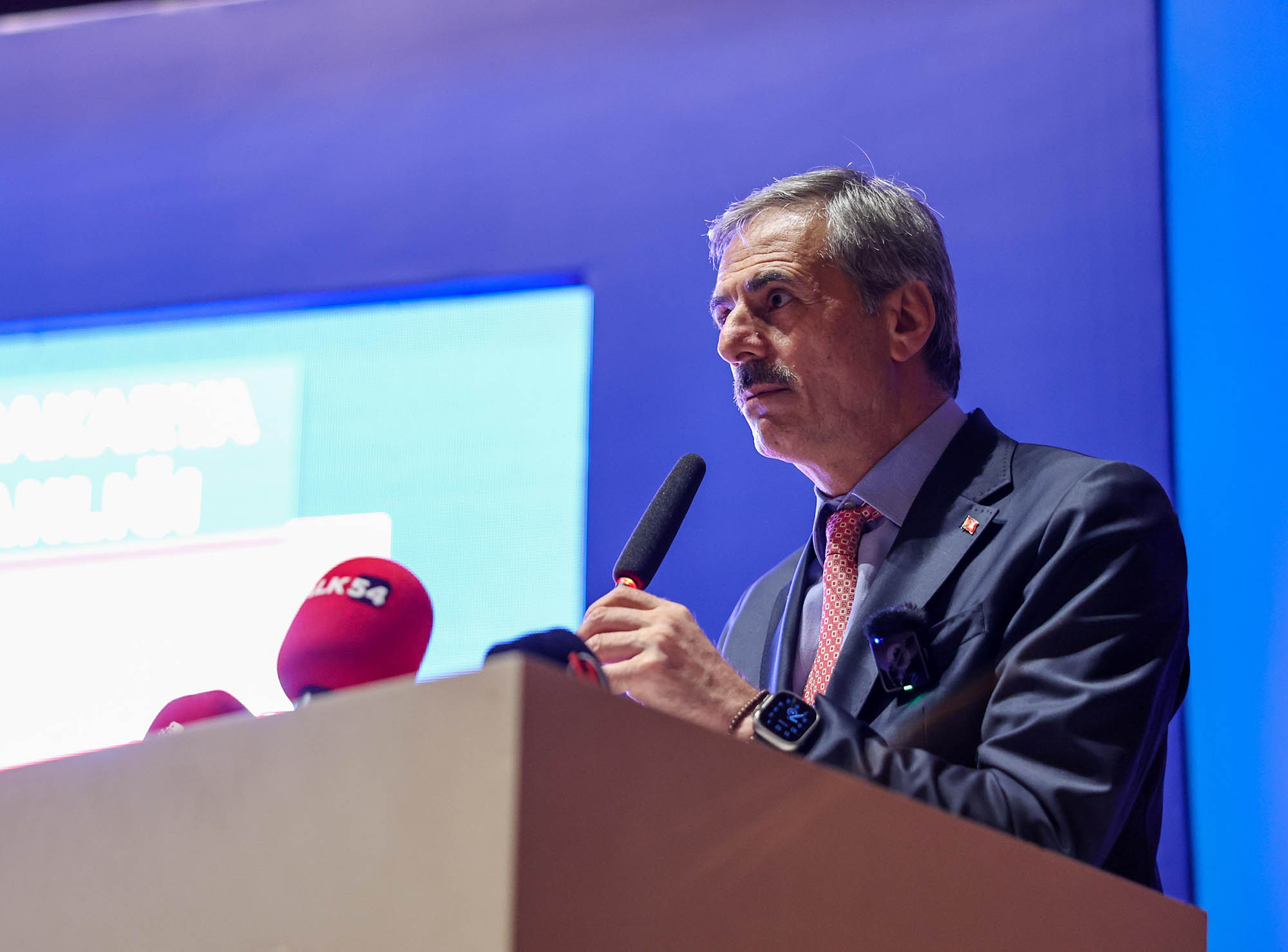 “Sakarya tarihine iz bırakacak işler yapmak için çalışıyoruz”