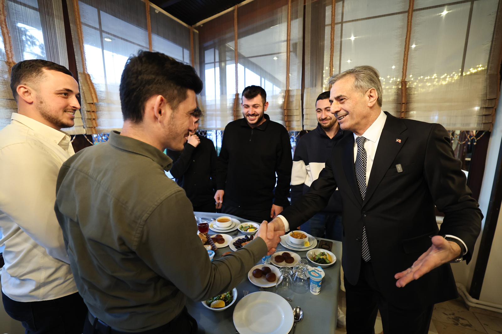 “Şehrimizi el ele, omuz omuza geliştirmeye devam edeceğiz”