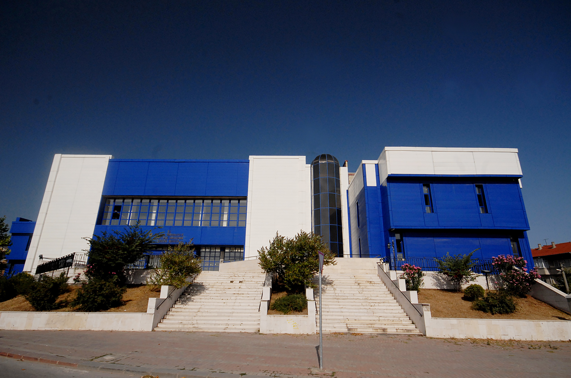 “AFA Kültür Merkezi ve Büyükşehir Hizmet Binası için yapım sürecini başlatıyoruz”