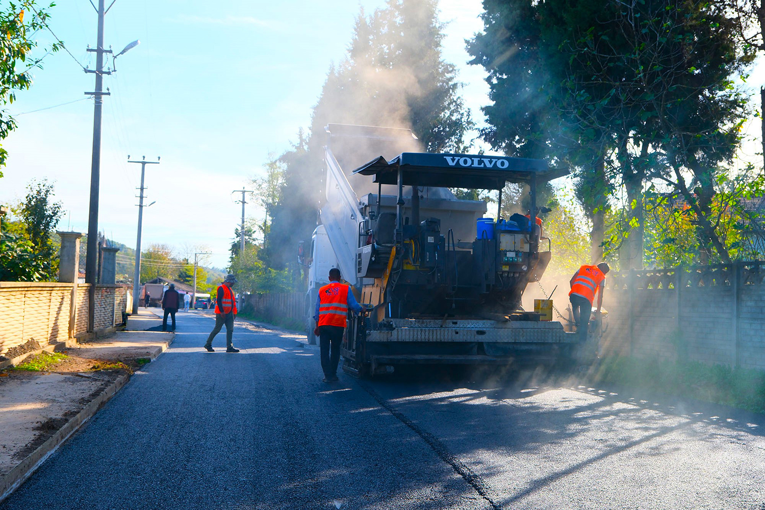 Hendek’te Soğuksu’dan sonra şimdi Hacıkışla: Büyükşehir şehrin yollarını ilmek ilmek işliyor