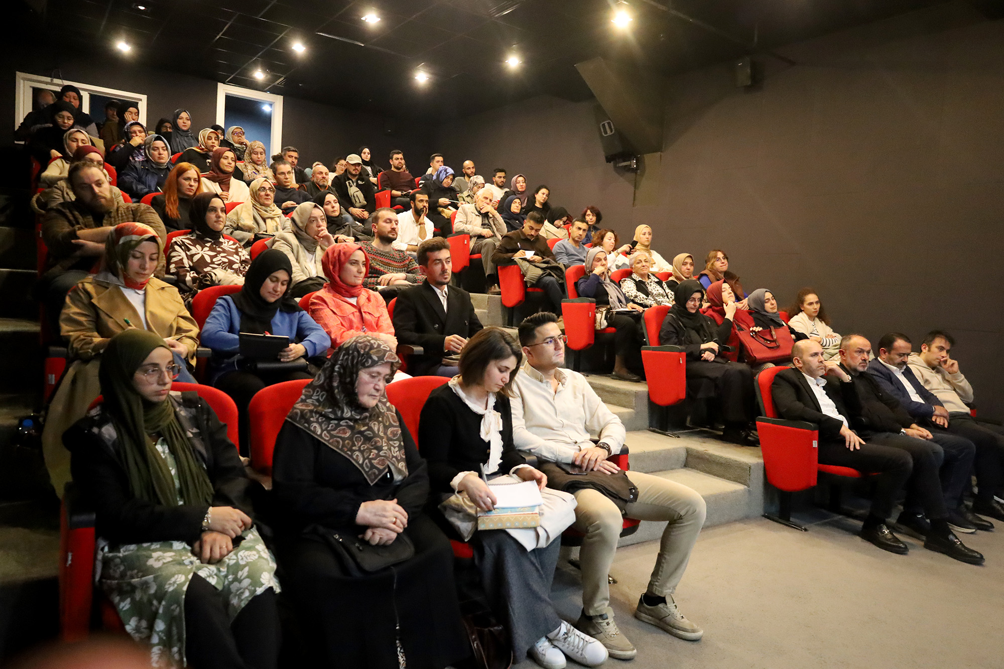 Büyükşehir Akademi’de dolu dolu bir eğitim dönemi geride kaldı