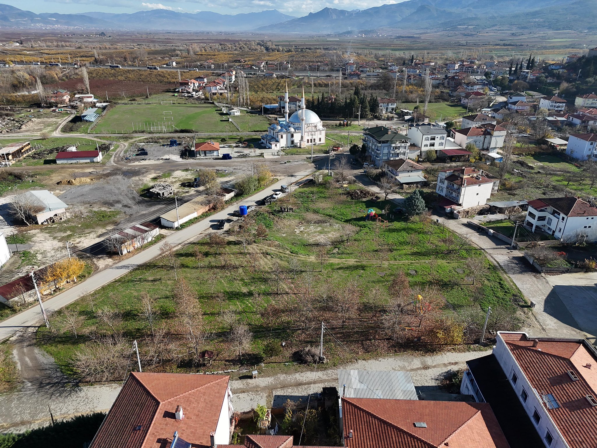 Büyükşehir Pamukova’ya yeni bir sosyal tesis kazandırıyor