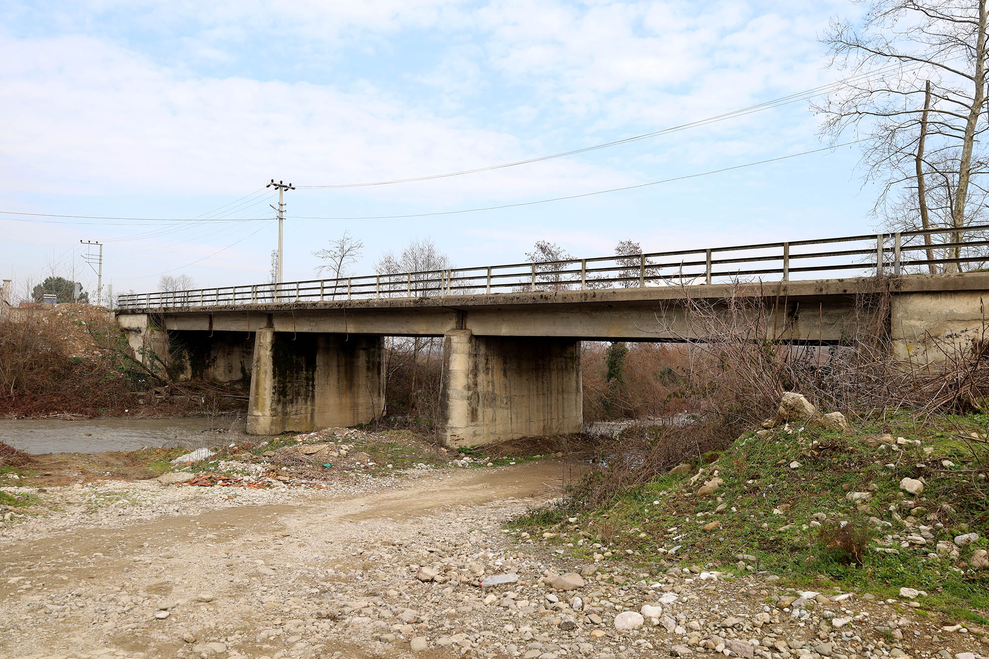 Başkan Alemdar açıkladı: Kanlıçay Deresi üzerine 44 metrelik köprü geliyor