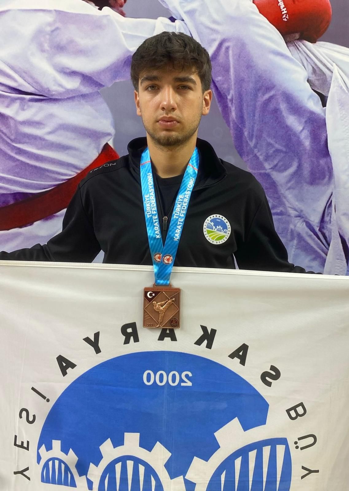 Büyükşehir sporcularından en özel dereceler