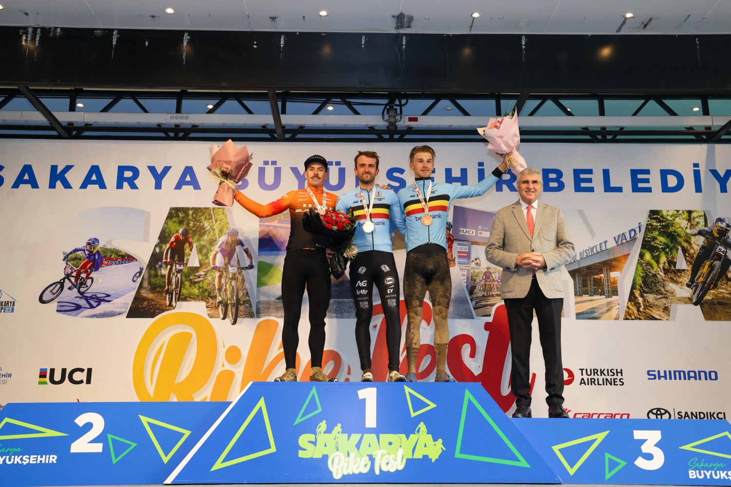 Ayçiçeği Bisiklet Vadisi’nde kıyasıya rekabet; MTB Cup’ta şampiyonlar belli oldu