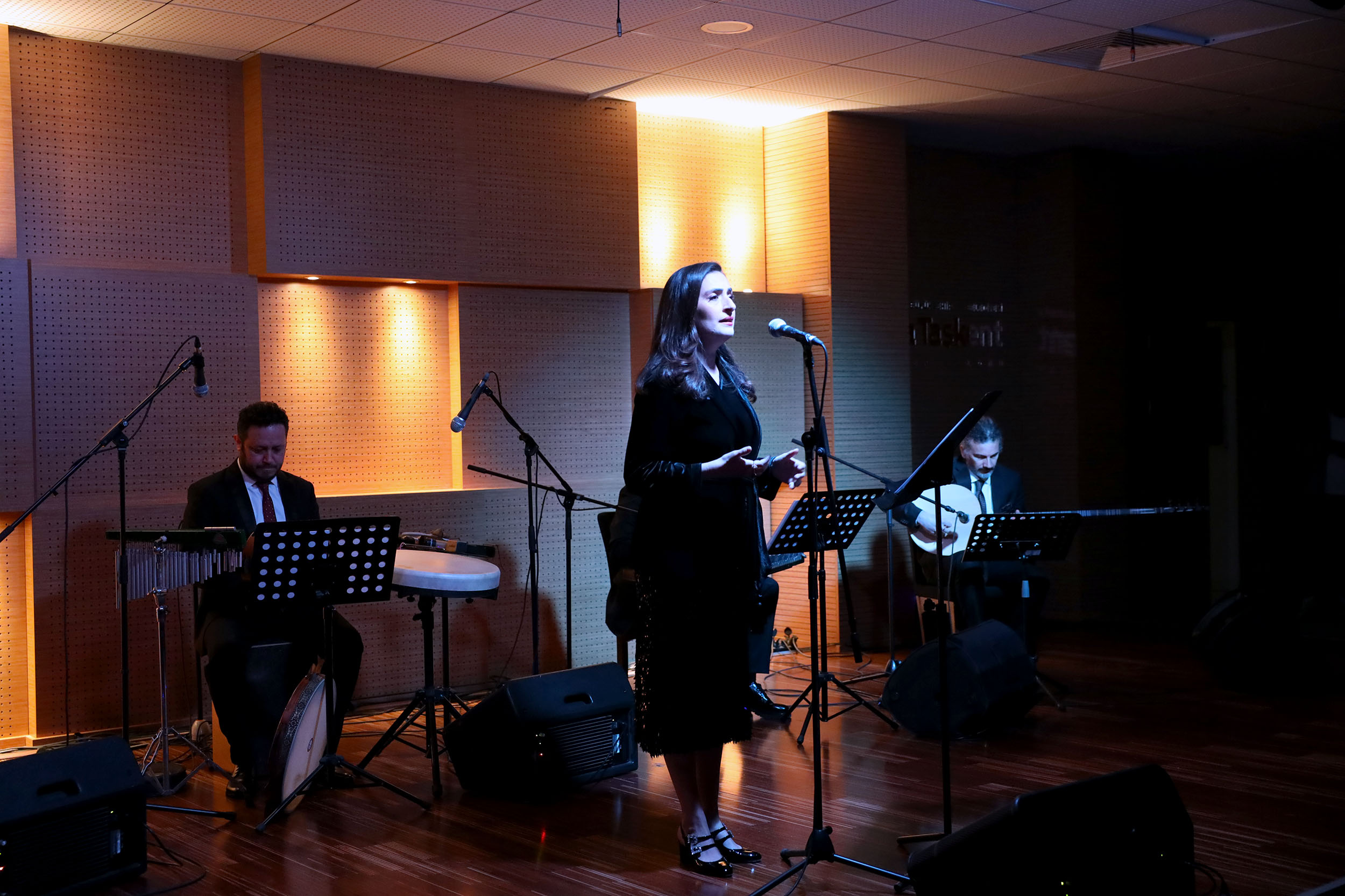 Ziya Taşkent’te Yaprak Sayar konseriyle müzik dolu gece