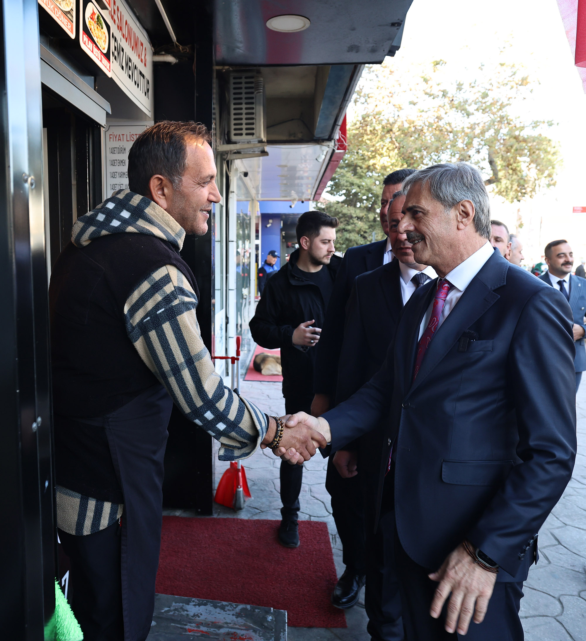 “Ramazan ayımız mübarek olsun”