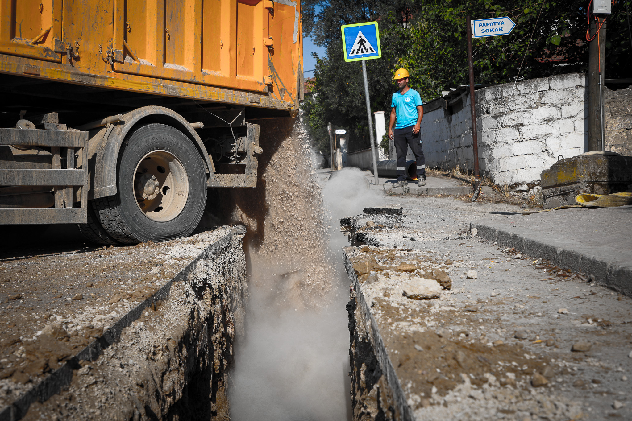 Pamukova Ankara Caddesi’nin yağmursuyu altyapısı yenileniyor
