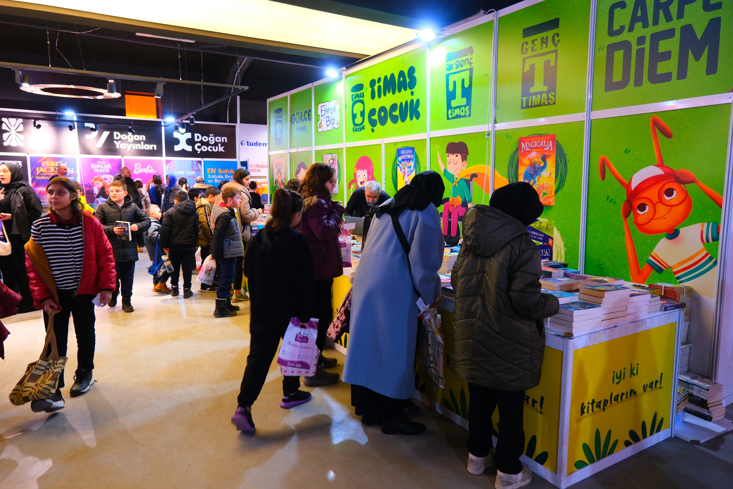 Sakarya Çocuk Edebiyat Fuarı tarihe geçti: 100 bini aşkın misafir