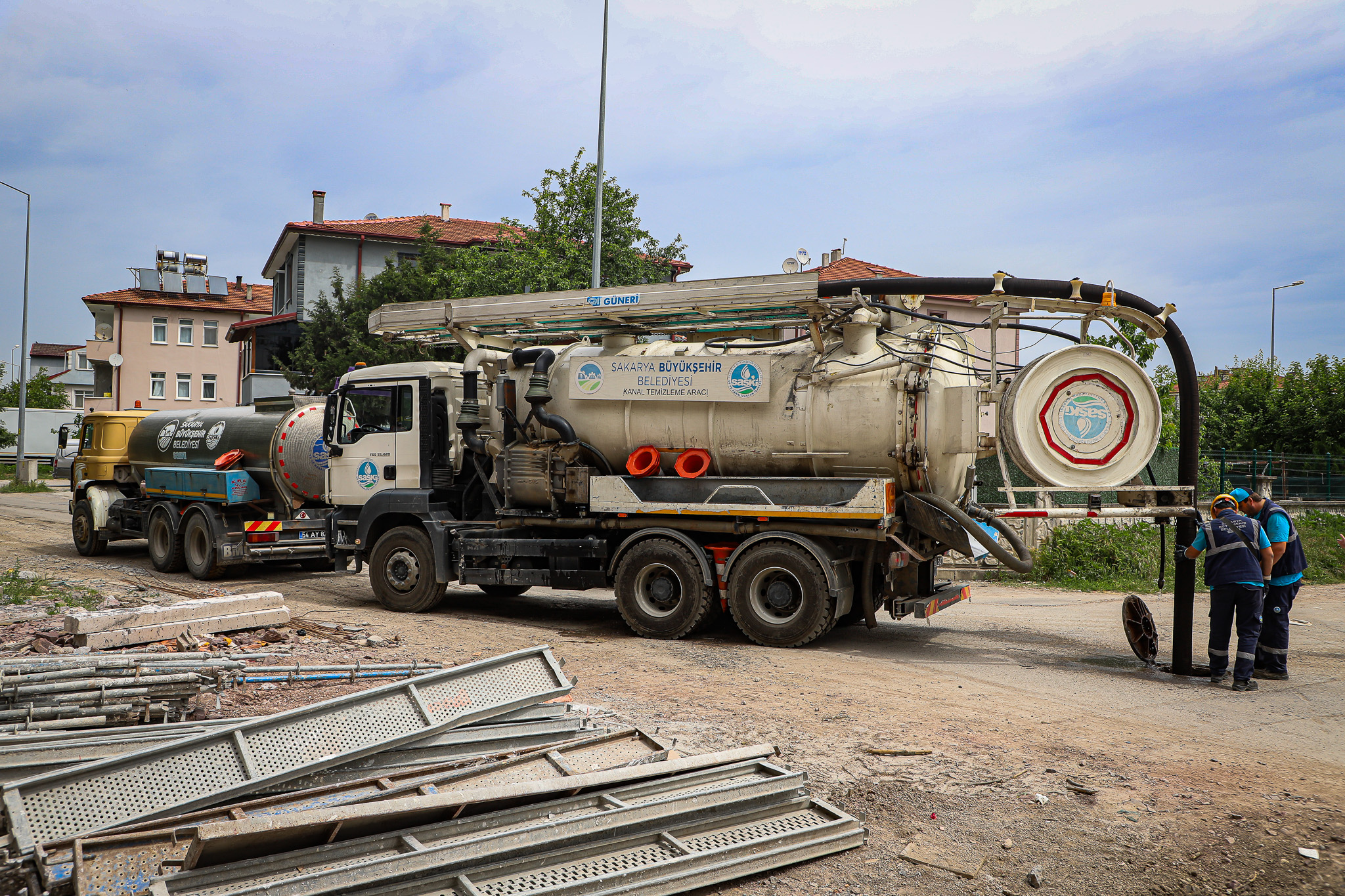 Altyapı hatlarında yağış öncesinde hummalı temizlik