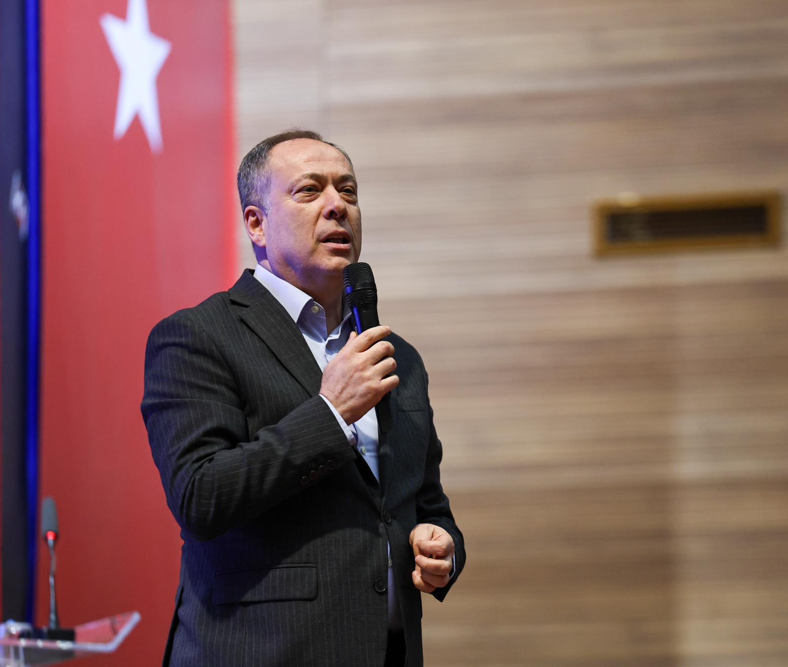 Yusuf Alemdar’dan Serdivan’da tarihi eşik olacak ‘Raylı Sistem’ açıklaması: “İlçeye yepyeni bir ulaşım aksı geliyor”