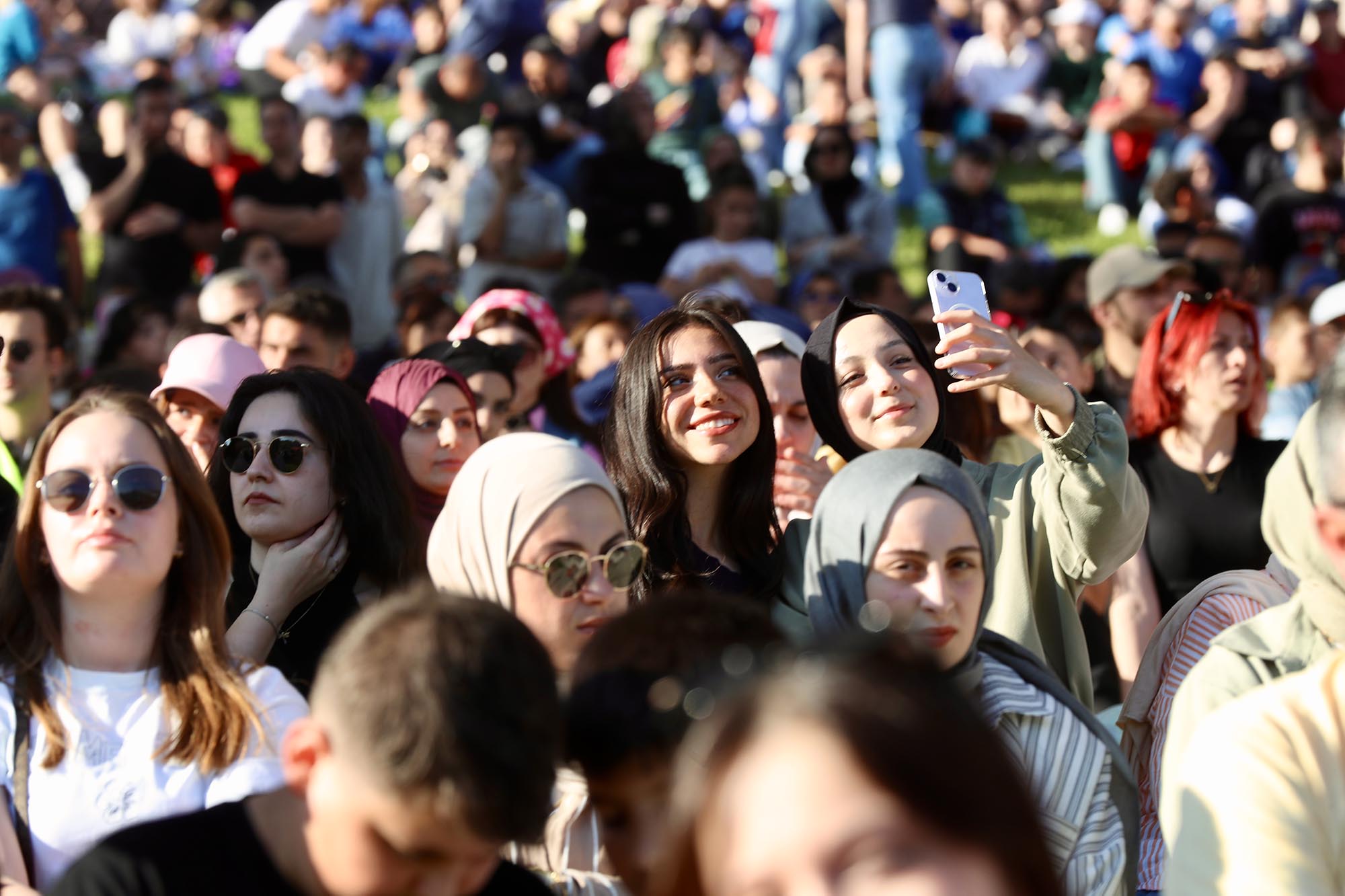 Nefesler tutuldu, binlerce kişi Sakarya’da dünya şampiyonası heyecanını yaşadı
