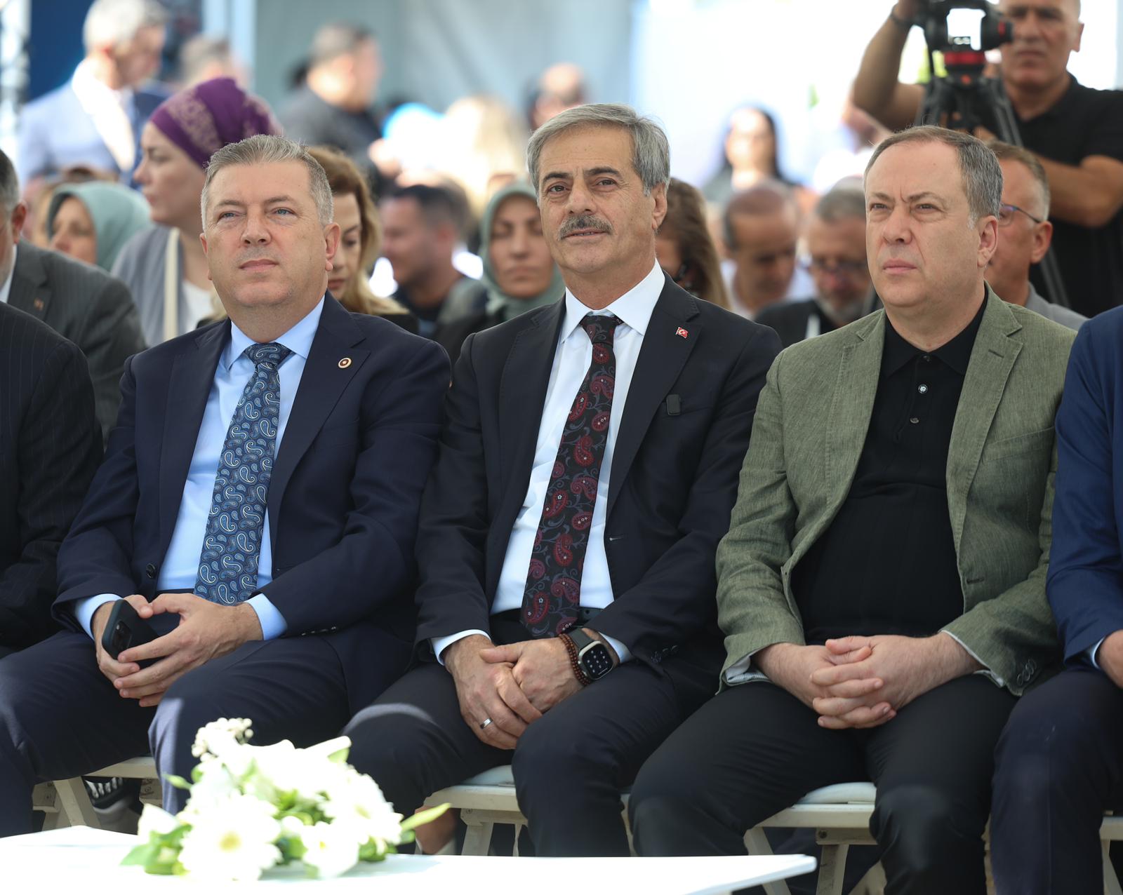 8. Uluslararası Peyzaj, Süs Bitkileri, Bahçe Sanatları ve Ekipmanları Fuarı kapılarını açtı