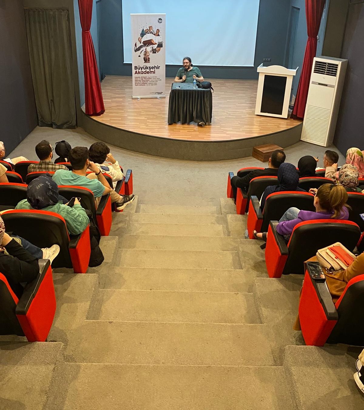 Büyükşehir Akademi’de eğitimler sona erdi