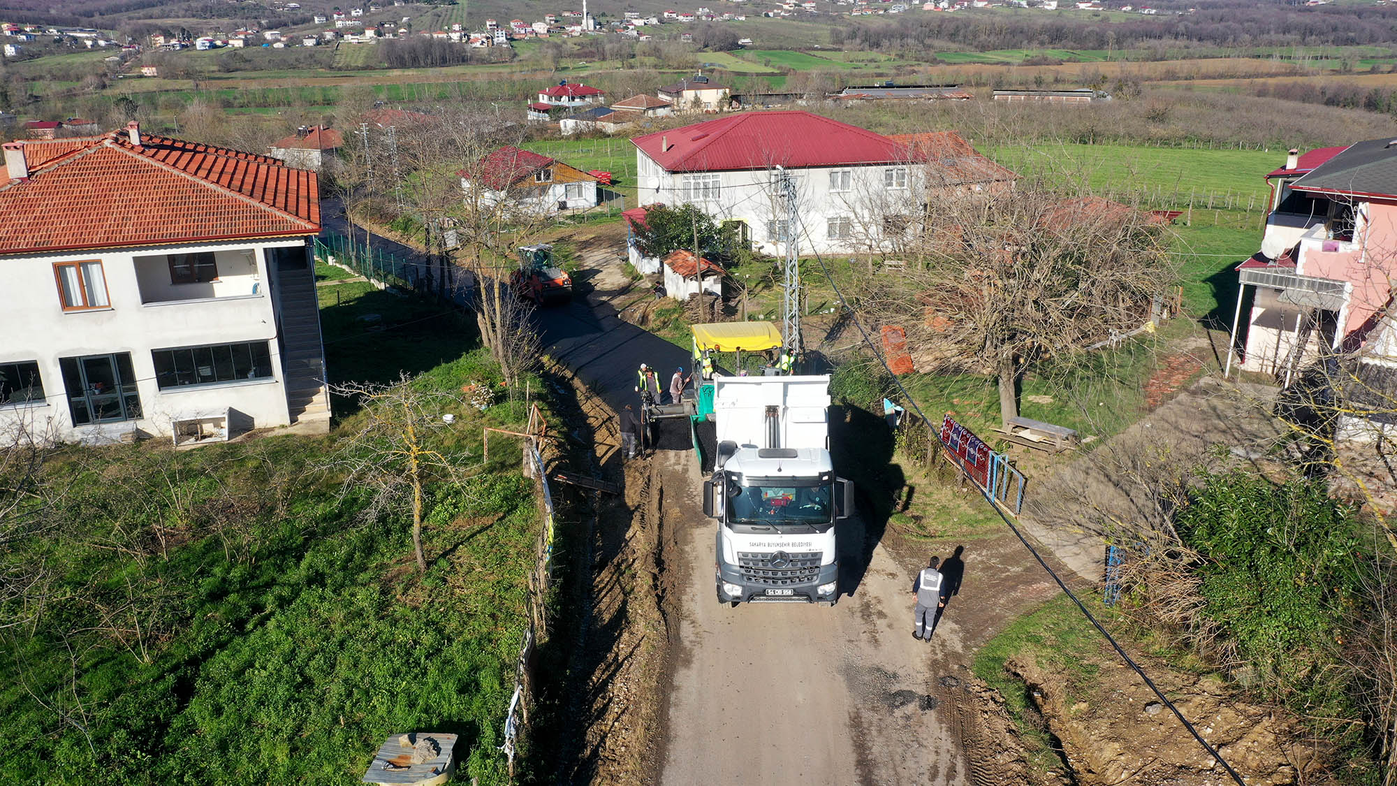 Kaynarca’nın sokakları Büyükşehirle yeni bir yüz kazanıyor