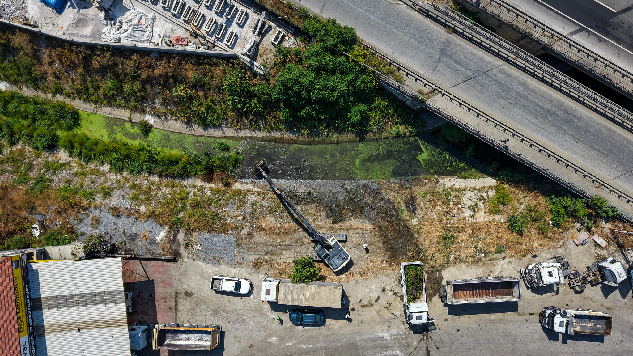 Çark Deresi ve çevresi için kapsamlı temizlik çalışmaları devam ediyor
