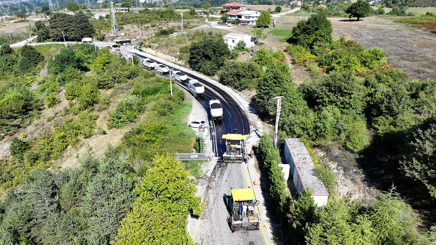 Kırcaali Caddesi’nde asfalt çalışmaları başladı