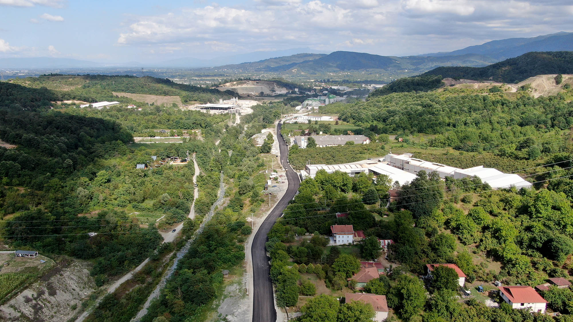 Akçay’a giden yol Büyükşehirle sil baştan