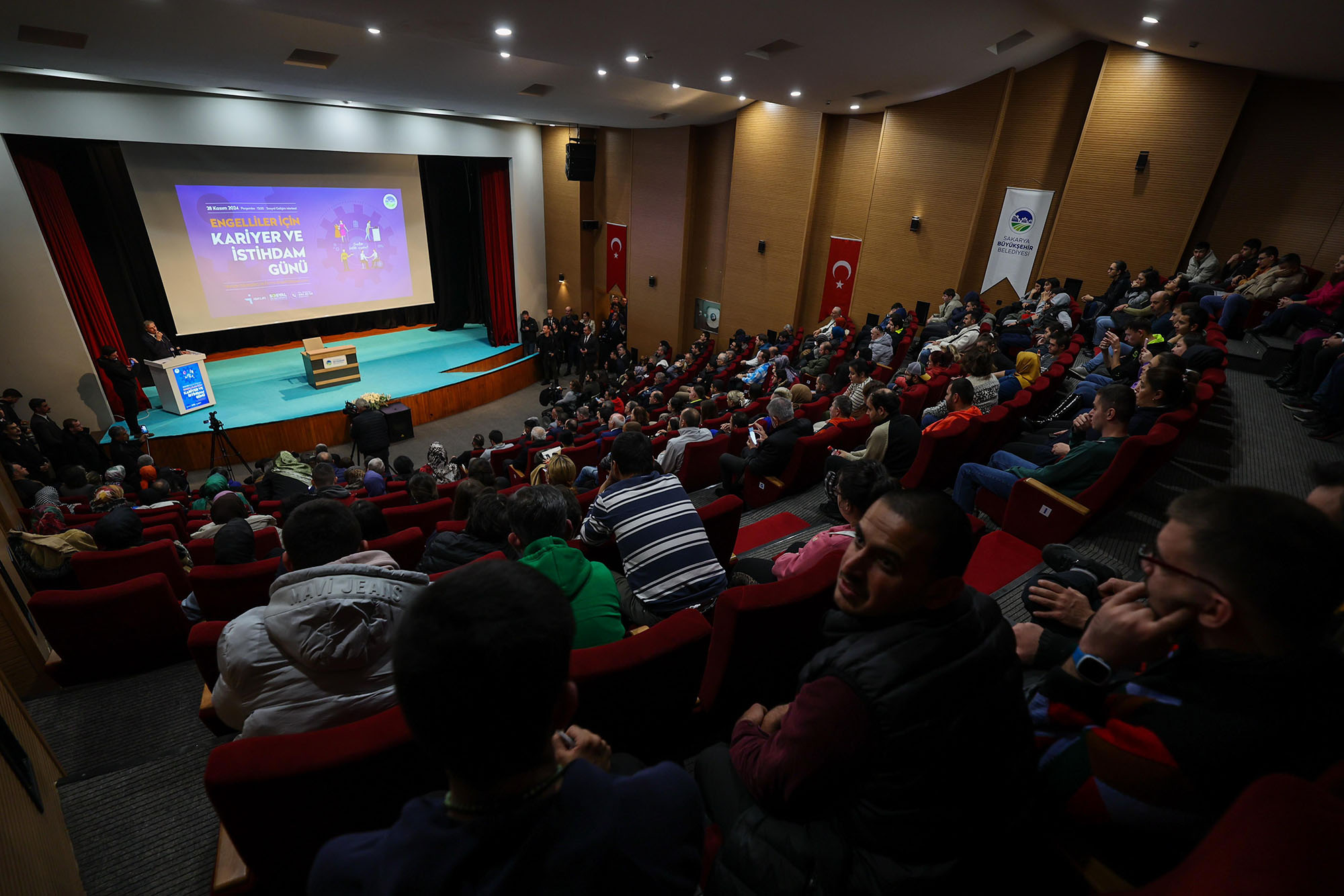 Engelsiz yürekler Büyükşehir’in adımıyla iş sahibi oluyor: “Siz yapılamaz denilen işleri başarıyla yaptınız”