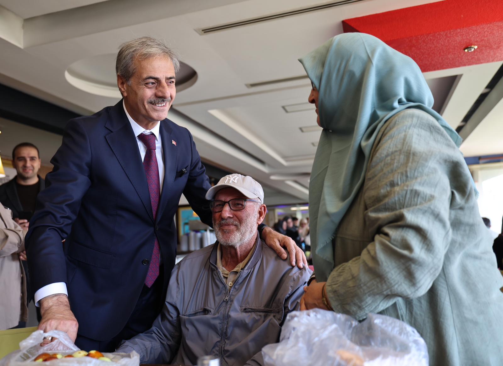 Hiçbir zaman yalnız değilsiniz ve biz de sizin duanızla güçlüyüz