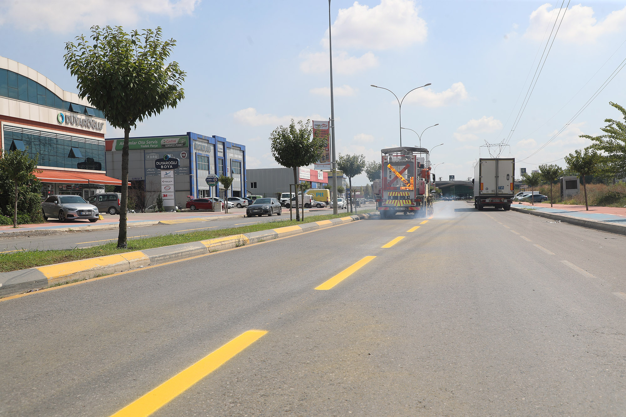 Büyükşehir yeni eğitim dönemi öncesi şehrin çehresini değiştiriyor