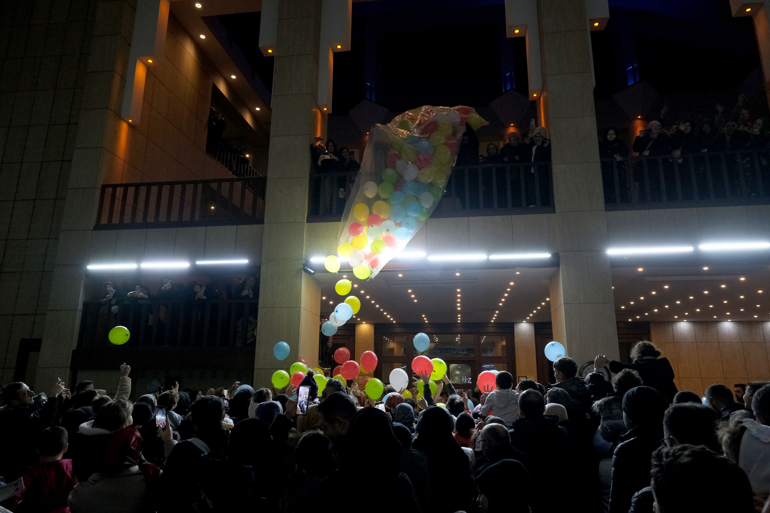 Çocuklarla Ramazan programı ilk haftasında 2 bin 500 çocuğa neşe saçtı