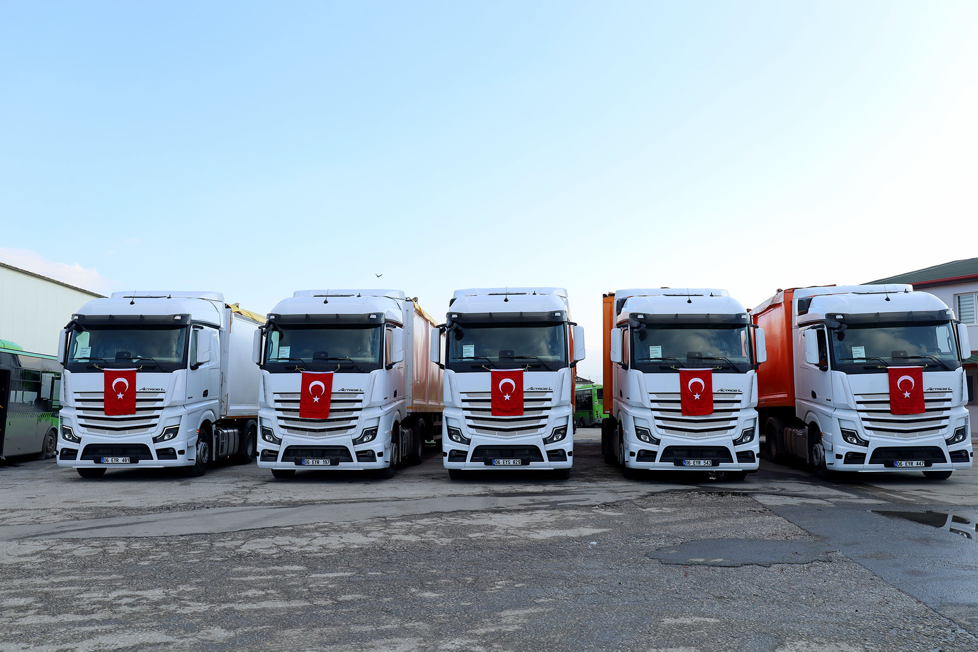 Büyükşehir katı atığın yüzde 45’ini son teknoloji 14 araçla taşıyacak: İnsan sağlığı için üst düzey hassasiyet