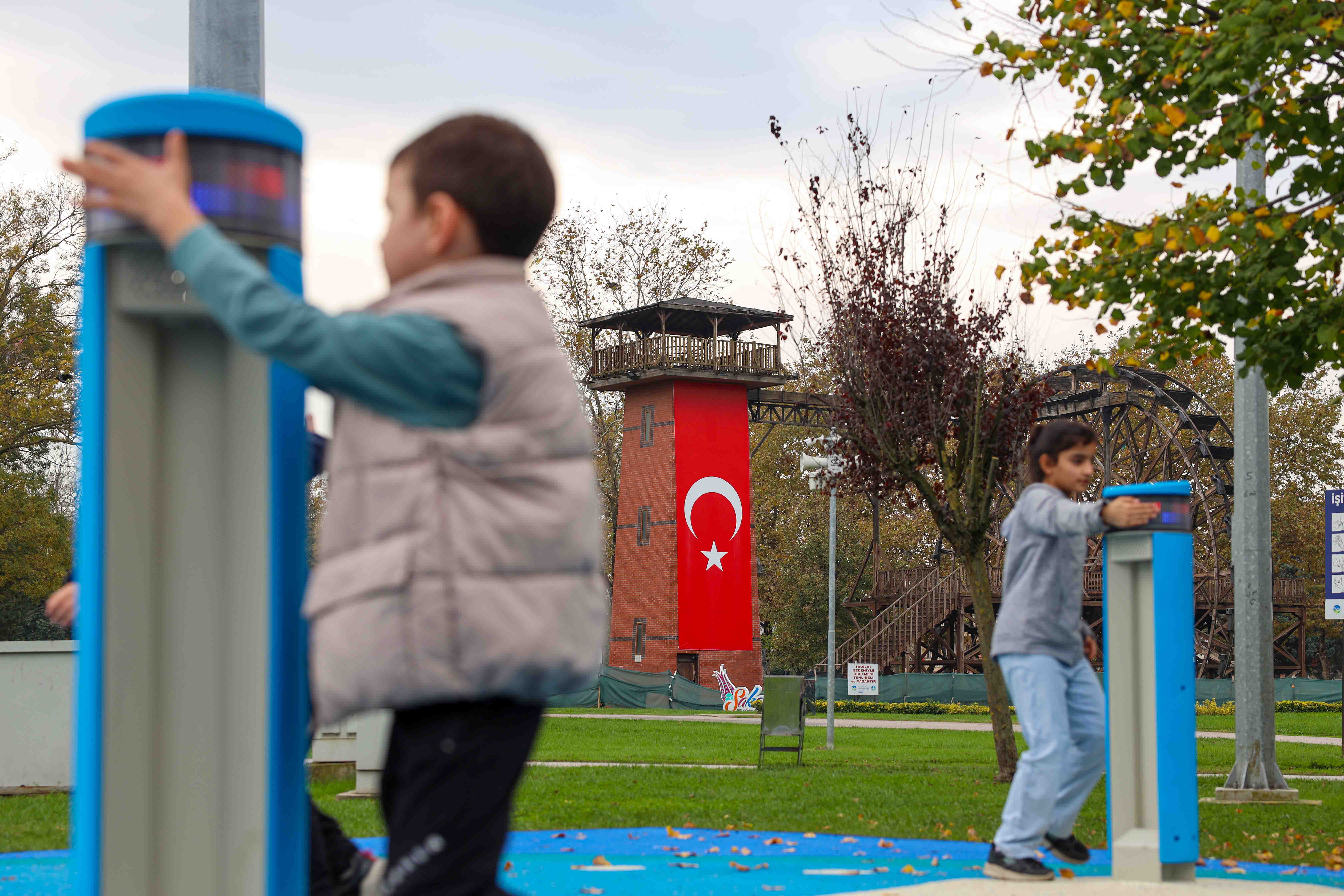 Büyükşehir interaktif oyun alanlarını tamamladı