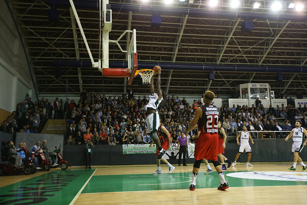 Büyükşehir Evinde Galip