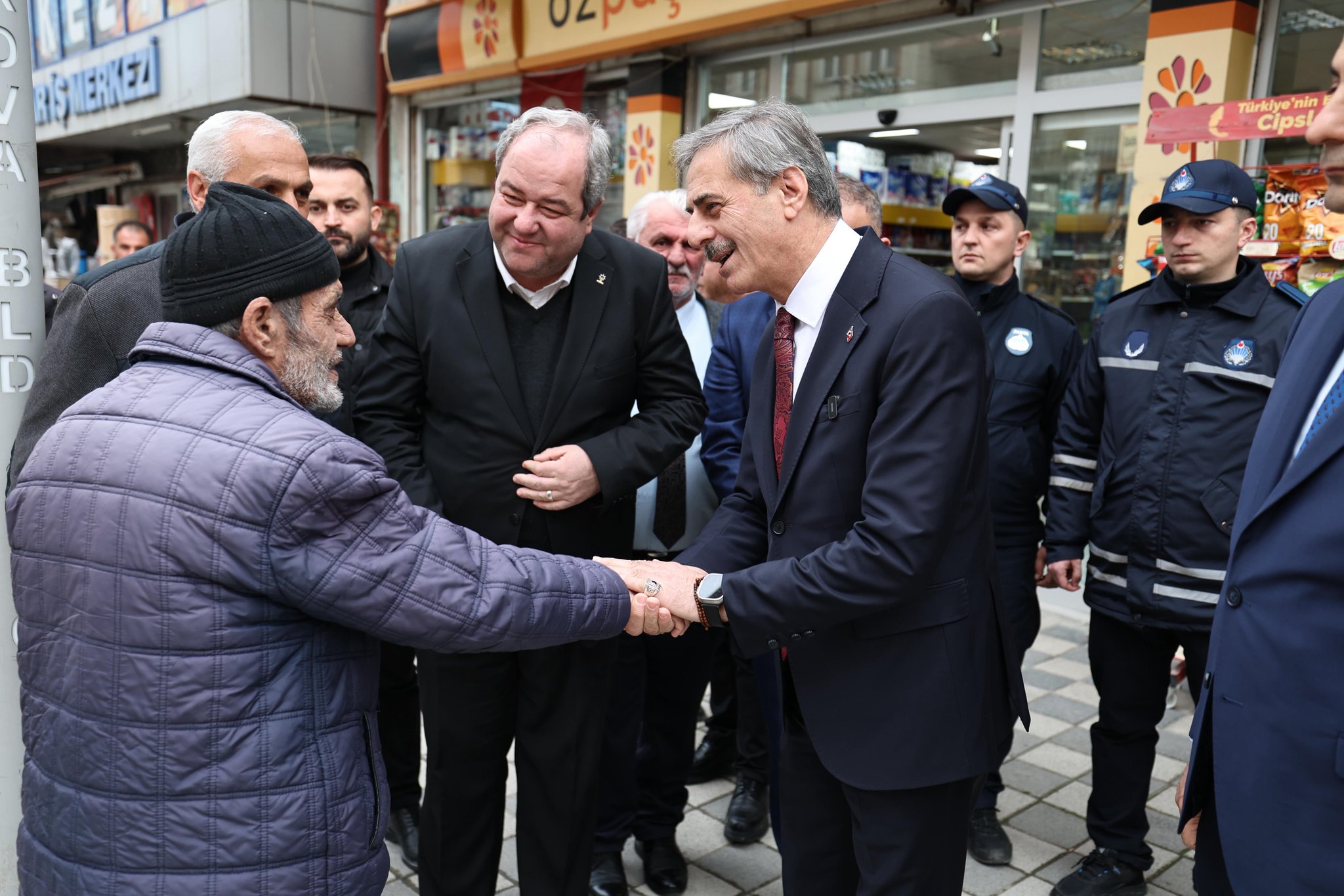 “Pamukova’da yeni bir meydan projesini hayata geçiriyoruz”