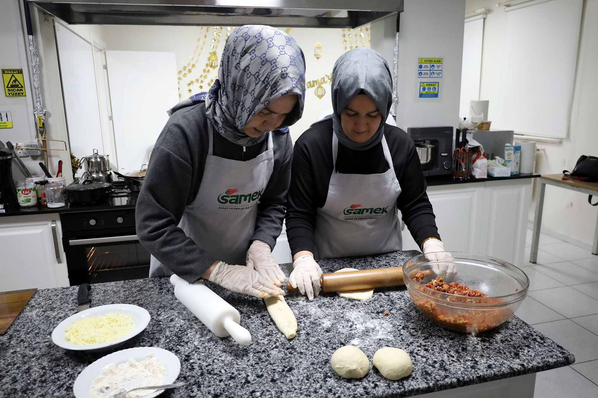Ramazan’ın geleneksel lezzetleri SAMEK mutfağında hazırlandı