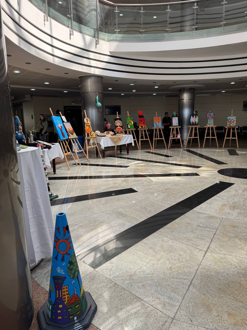 Büyükşehir’in özel çocukları aileleriyle birlikte panelde buluştu